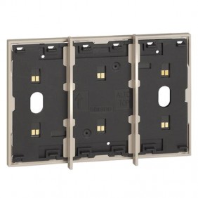 Cadre Électrifiés Bticino Living Maintenant 3 modules de Sable KM8103