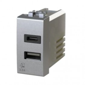 4Box 3.0A USB-Buchse für Bticino LivingLight Tech Serie 4B.NT.USB.30
