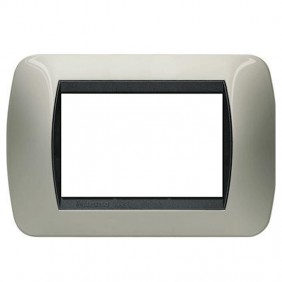 Bticino Living International Abdeckrahmen 3...