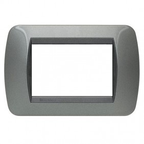 Bticino Living International plate 3 modules...