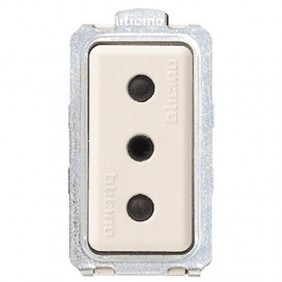 Bticino magic small socket 2P+E 10A 5113