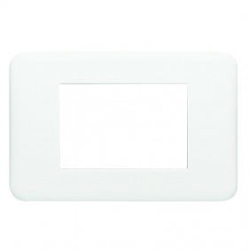 Legrand plate Cross series 3 places white 680543