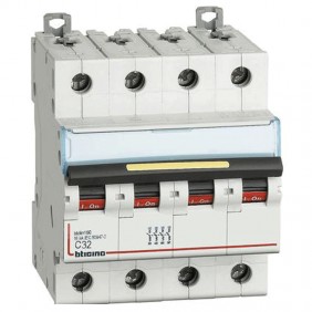 Bticino LS-Schalter 4-polig C 32A 16kA 4 Module...