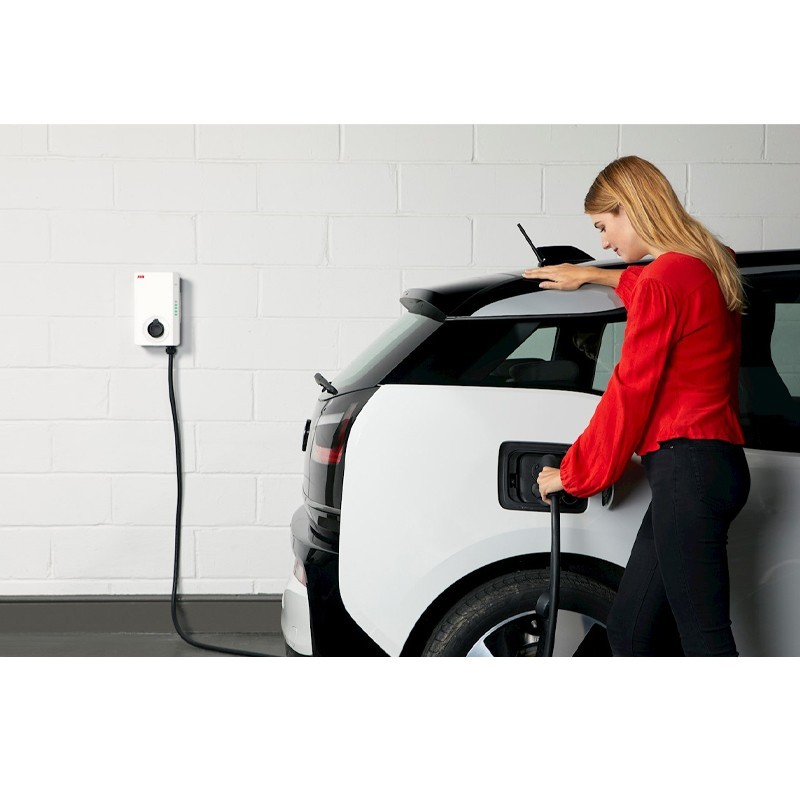 Terra AC Wallbox Abb Chargeur monophasé 7,4KW avec connecteur T2 6AGC082155