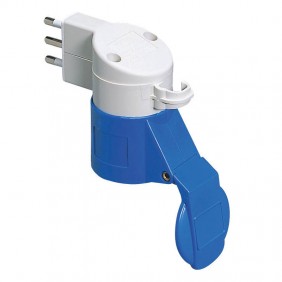Gewiss adapter from civil to industrial 2P+E...