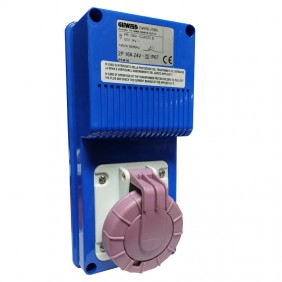 Toma de corriente vertical 2P 16A IP67 con...