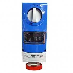 Toma de corriente con enclavamiento Gewiss...