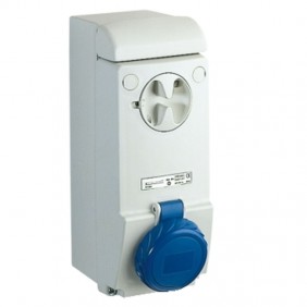 Toma de corriente con enclavamiento Schneider...