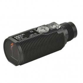 Omron M18 PNP S 4M C.M12 Photoelectric Sensor...