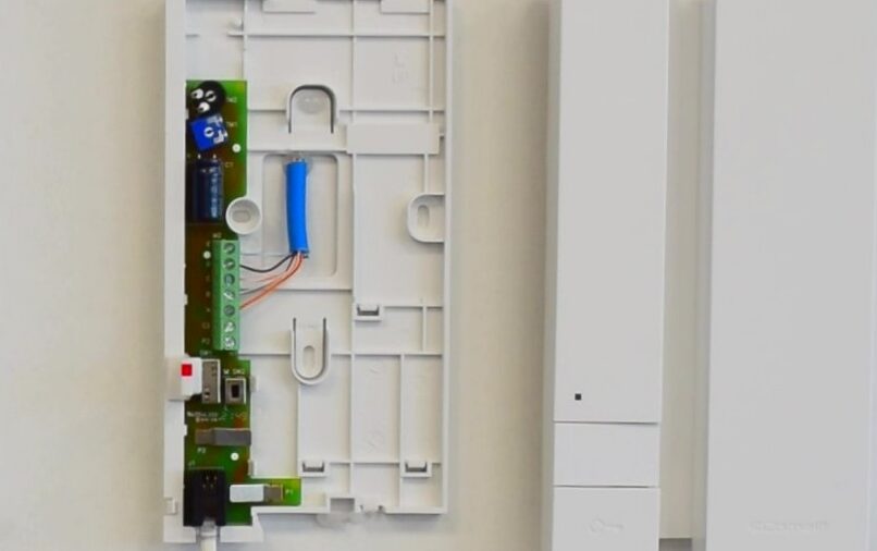 remplacer un interphone à 5 fils