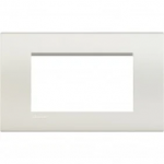 PLACCHE BTICINO LIVINGLIGHT : Placche 4 Moduli Quadre